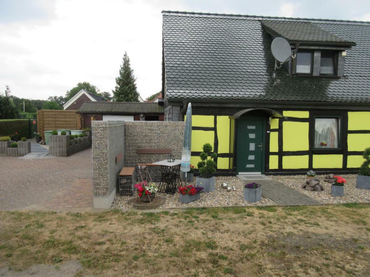Ferienwohnung Rogge Стендал Екстериор снимка